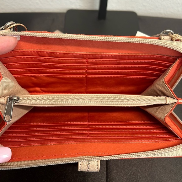 Sakroots | Cyan Smart Phone Crossbody/Wallet/Wristlet ~ Made Recycled Bottles ♻️ - Picture 8 of 14